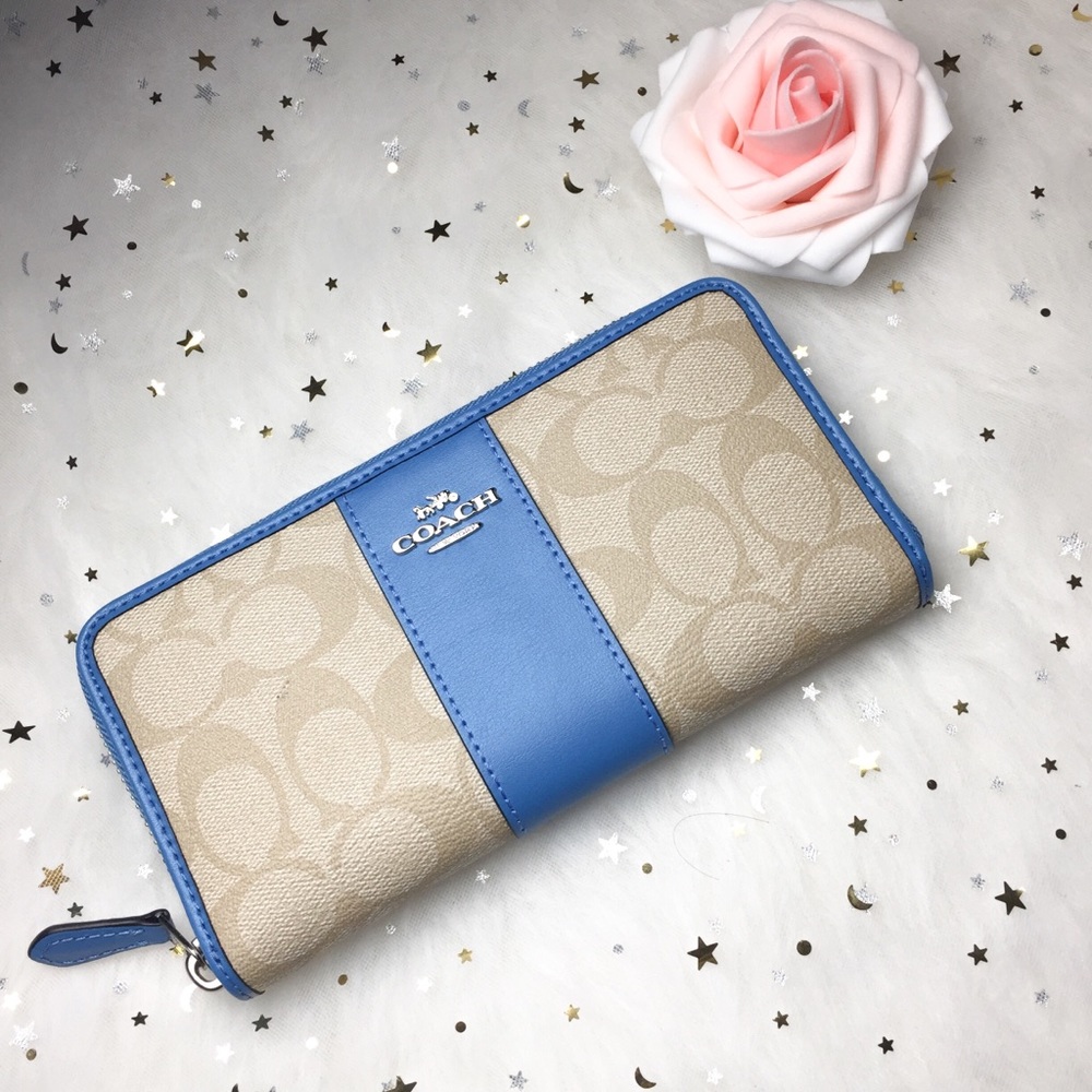 Coach Accordion Zip Wallet - F54630